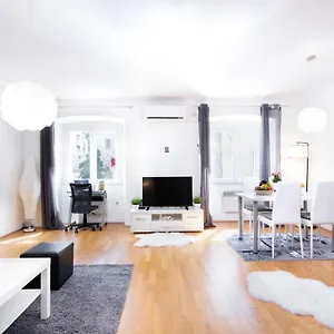 Santa Barbara Apartment