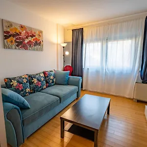 Luka Apartman
