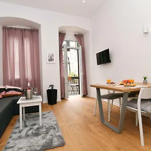 Vitopolis 3 Apartment