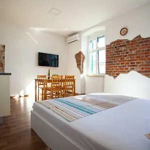 Lighthouse Apartment